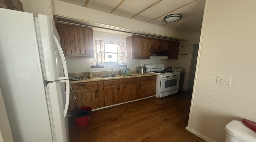 101 E Peach Ln, Laredo, Texas 78041, 3 Bedrooms Bedrooms, 5 Rooms Rooms,2 BathroomsBathrooms,Residential,For Sale,101 E Peach Ln,20254278