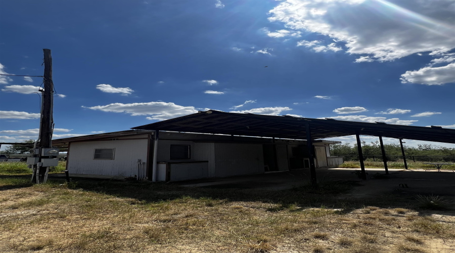 126 Madison Ave., ZAPATA, Texas 78076, 1 Bedroom Bedrooms, 2 Rooms Rooms,1 BathroomBathrooms,Residential,For Sale,126 Madison Ave.,20254279