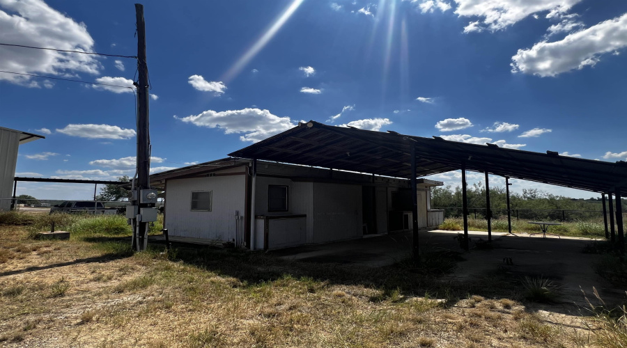 126 Madison Ave., ZAPATA, Texas 78076, 1 Bedroom Bedrooms, 2 Rooms Rooms,1 BathroomBathrooms,Residential,For Sale,126 Madison Ave.,20254279