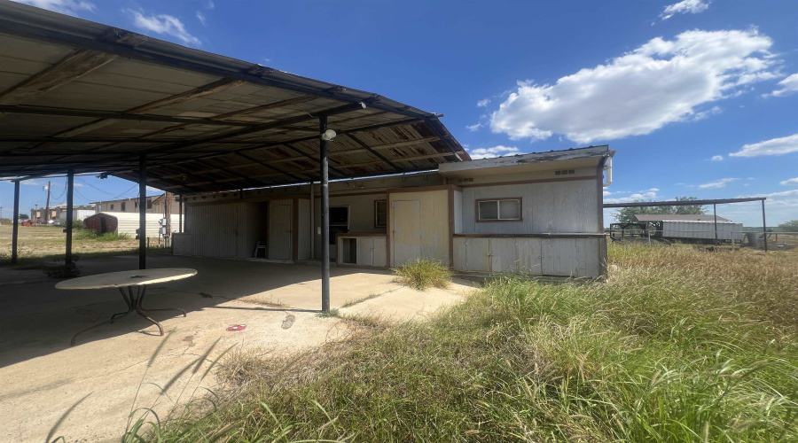 126 Madison Ave., ZAPATA, Texas 78076, 1 Bedroom Bedrooms, 2 Rooms Rooms,1 BathroomBathrooms,Residential,For Sale,126 Madison Ave.,20254279