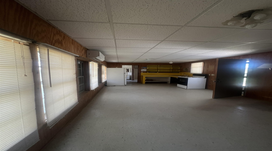 126 Madison Ave., ZAPATA, Texas 78076, 1 Bedroom Bedrooms, 2 Rooms Rooms,1 BathroomBathrooms,Residential,For Sale,126 Madison Ave.,20254279