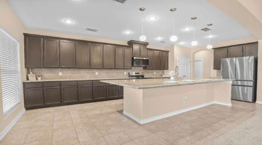 108 Majestic Palm Dr., LAREDO, Texas 78045, 4 Bedrooms Bedrooms, 8 Rooms Rooms,3 BathroomsBathrooms,Residential,For Sale,108 Majestic Palm Dr.,20254282