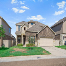 108 Majestic Palm Dr., LAREDO, Texas 78045, 4 Bedrooms Bedrooms, 8 Rooms Rooms,3 BathroomsBathrooms,Residential,For Sale,108 Majestic Palm Dr.,20254282