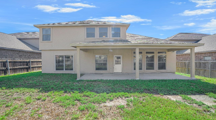 108 Majestic Palm Dr., LAREDO, Texas 78045, 4 Bedrooms Bedrooms, 8 Rooms Rooms,3 BathroomsBathrooms,Residential,For Sale,108 Majestic Palm Dr.,20254282