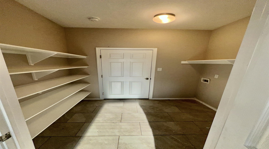 9970 Toinette, Laredo, Texas 78045-4256, 3 Bedrooms Bedrooms, 5 Rooms Rooms,2 BathroomsBathrooms,Residential,For Rent,9970 Toinette,20254283