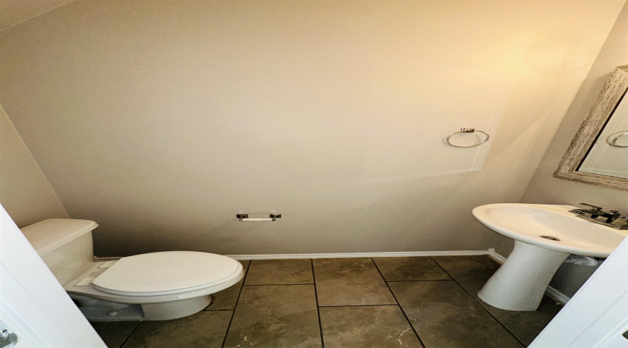 9970 Toinette, Laredo, Texas 78045-4256, 3 Bedrooms Bedrooms, 5 Rooms Rooms,2 BathroomsBathrooms,Residential,For Rent,9970 Toinette,20254283