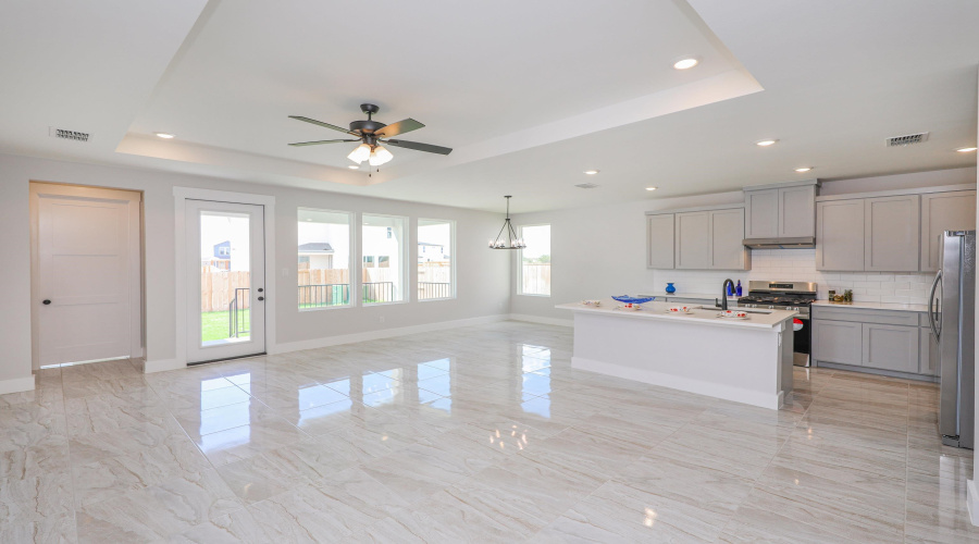 1008 True Patriot Dr., Laredo, Texas 78045-0000, 3 Bedrooms Bedrooms, 7 Rooms Rooms,2 BathroomsBathrooms,Residential,For Rent,1008 True Patriot Dr.,20254287