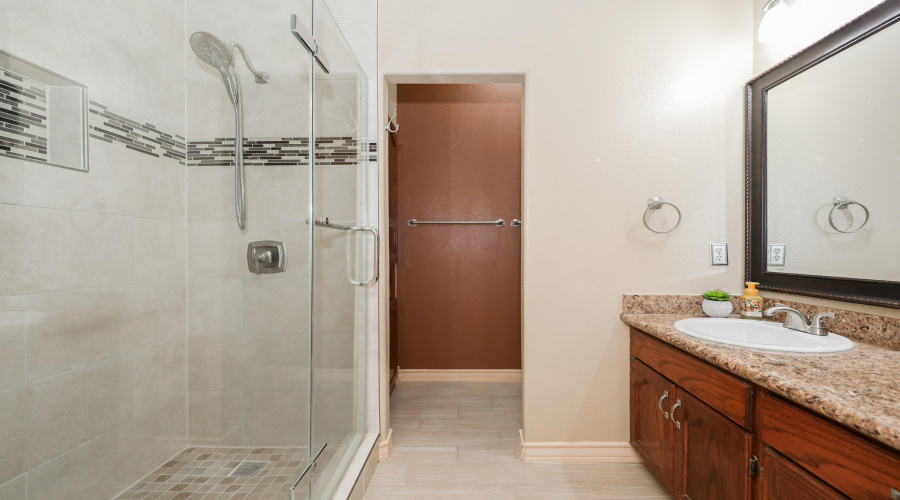 1237 Whisper Hill Dr, LAREDO, Texas 78041, 3 Bedrooms Bedrooms, 6 Rooms Rooms,2 BathroomsBathrooms,Residential,For Rent,1237 Whisper Hill Dr,20254288