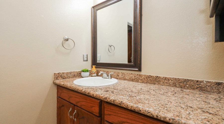 1237 Whisper Hill Dr, LAREDO, Texas 78041, 3 Bedrooms Bedrooms, 6 Rooms Rooms,2 BathroomsBathrooms,Residential,For Rent,1237 Whisper Hill Dr,20254288