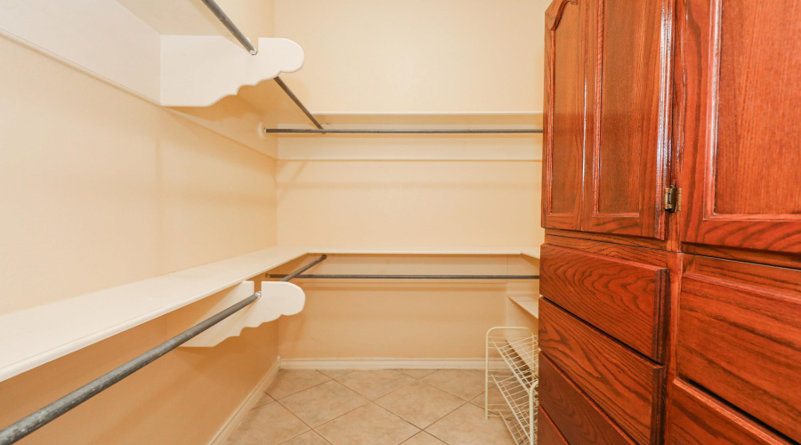 1237 Whisper Hill Dr, LAREDO, Texas 78041, 3 Bedrooms Bedrooms, 6 Rooms Rooms,2 BathroomsBathrooms,Residential,For Rent,1237 Whisper Hill Dr,20254288