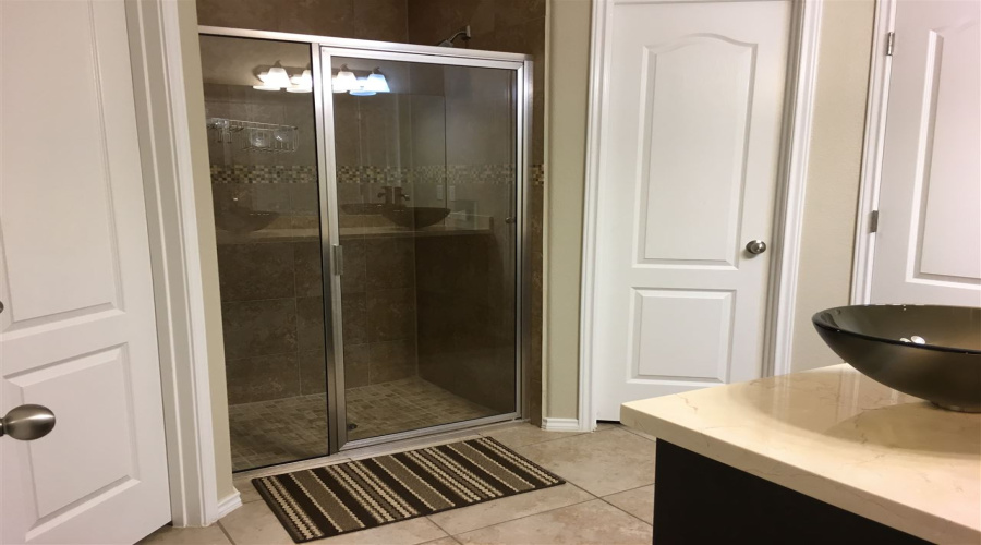 3918 Ivana St, LAREDO, Texas 78045, 4 Bedrooms Bedrooms, 5 Rooms Rooms,2 BathroomsBathrooms,Residential,For Rent,3918 Ivana St,20254291