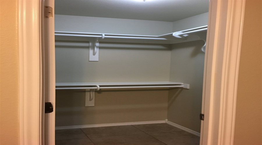 3918 Ivana St, LAREDO, Texas 78045, 4 Bedrooms Bedrooms, 5 Rooms Rooms,2 BathroomsBathrooms,Residential,For Rent,3918 Ivana St,20254291