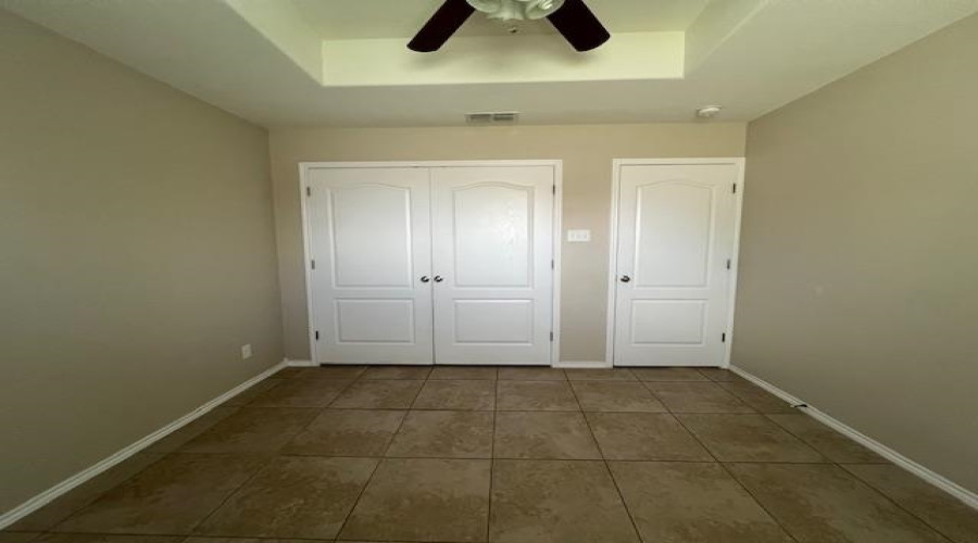 3918 Ivana St, LAREDO, Texas 78045, 4 Bedrooms Bedrooms, 5 Rooms Rooms,2 BathroomsBathrooms,Residential,For Rent,3918 Ivana St,20254291