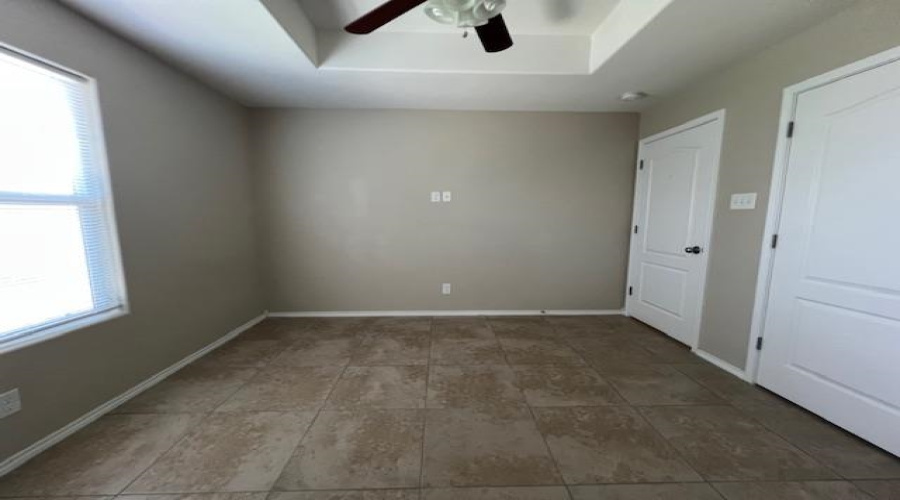 3918 Ivana St, LAREDO, Texas 78045, 4 Bedrooms Bedrooms, 5 Rooms Rooms,2 BathroomsBathrooms,Residential,For Rent,3918 Ivana St,20254291