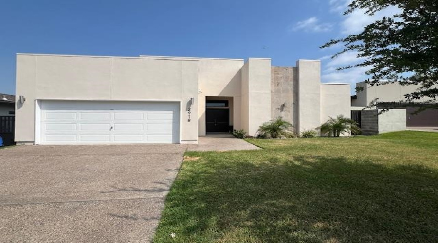 3918 Ivana St, LAREDO, Texas 78045, 4 Bedrooms Bedrooms, 5 Rooms Rooms,2 BathroomsBathrooms,Residential,For Rent,3918 Ivana St,20254291