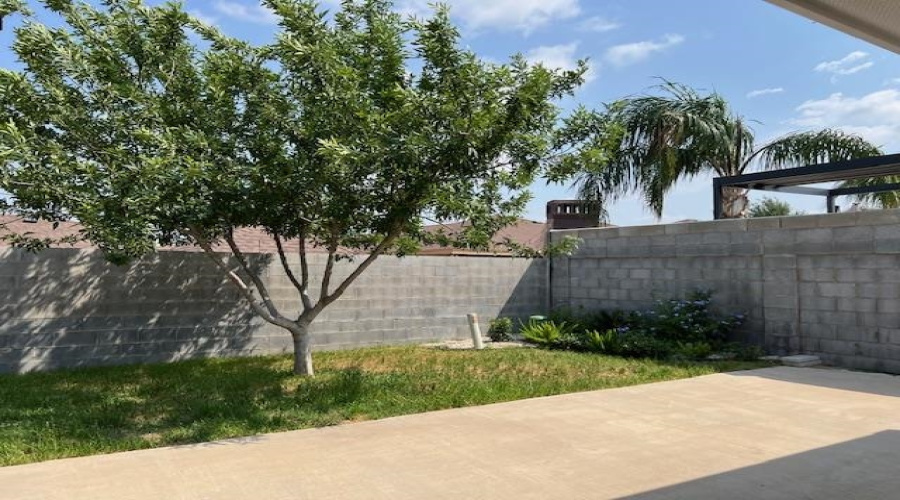 3918 Ivana St, LAREDO, Texas 78045, 4 Bedrooms Bedrooms, 5 Rooms Rooms,2 BathroomsBathrooms,Residential,For Rent,3918 Ivana St,20254291