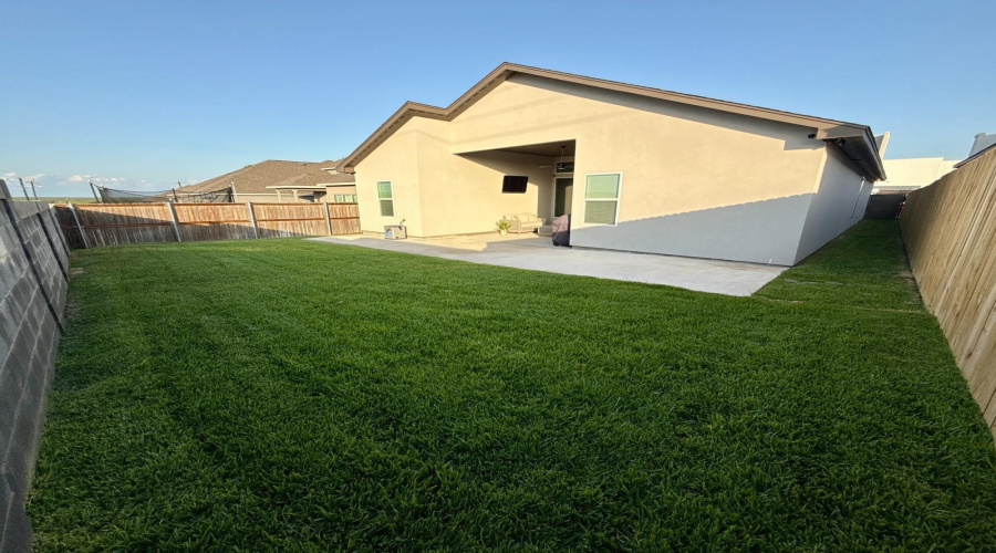 732 Cavatina Dr., LAREDO, Texas 78045, 4 Bedrooms Bedrooms, 7 Rooms Rooms,2 BathroomsBathrooms,Residential,For Sale,732 Cavatina Dr.,20254296