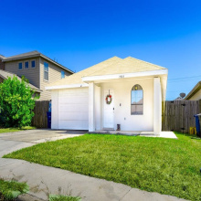 1903 Port Edwards Ave, Laredo, Texas 78045, 3 Bedrooms Bedrooms, 6 Rooms Rooms,2 BathroomsBathrooms,Residential,For Sale,1903 Port Edwards Ave,20254298