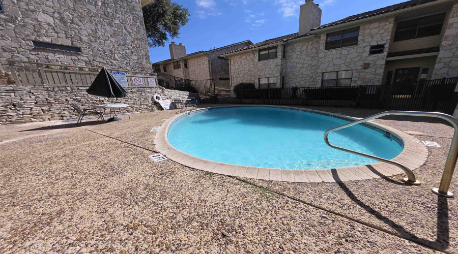 7738 Chambers Rd., San Antonio, Texas 78229, 2 Bedrooms Bedrooms, 4 Rooms Rooms,2 BathroomsBathrooms,Residential,For Sale,7738 Chambers Rd.,20254301