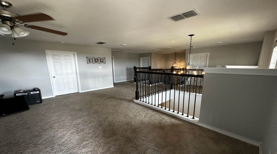 108 Date Palm Dr., Laredo, Texas 78045, 4 Bedrooms Bedrooms, 8 Rooms Rooms,2 BathroomsBathrooms,Residential,For Sale,108 Date Palm Dr.,20254305