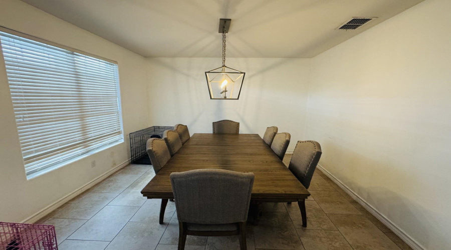 108 Date Palm Dr., Laredo, Texas 78045, 4 Bedrooms Bedrooms, 8 Rooms Rooms,2 BathroomsBathrooms,Residential,For Sale,108 Date Palm Dr.,20254305