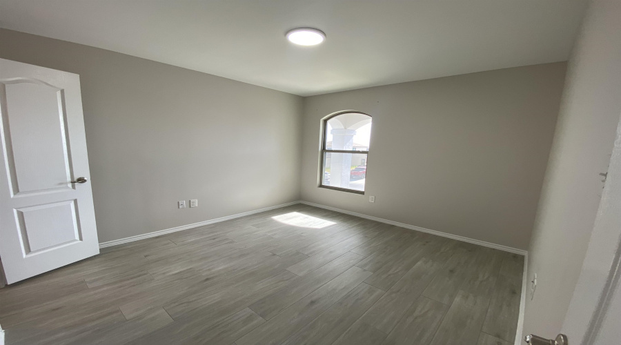 9975 Rosary, Laredo, Texas 78045, 3 Bedrooms Bedrooms, 5 Rooms Rooms,2 BathroomsBathrooms,Residential,For Rent,9975 Rosary,20254310