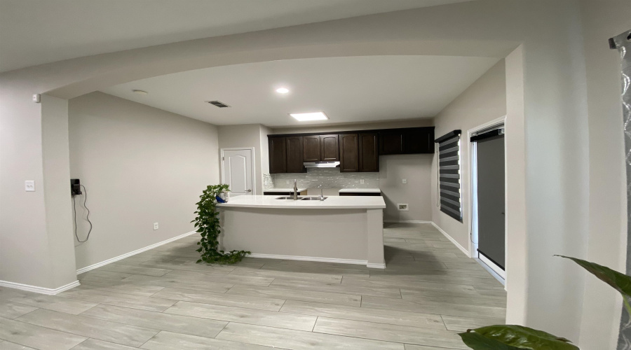 9975 Rosary, Laredo, Texas 78045, 3 Bedrooms Bedrooms, 5 Rooms Rooms,2 BathroomsBathrooms,Residential,For Rent,9975 Rosary,20254310