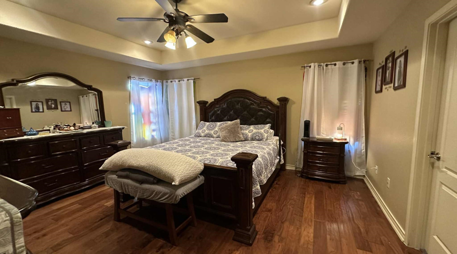 502 Felipe Dr, Laredo, Texas 78046, 5 Bedrooms Bedrooms, 7 Rooms Rooms,3 BathroomsBathrooms,Residential,For Sale,502 Felipe Dr,20254311