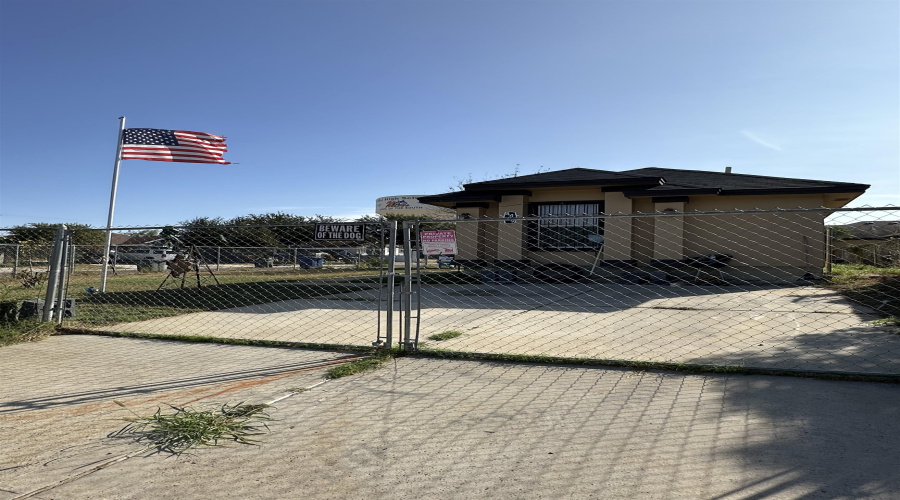 4429 Vientos Rd, LAREDO, Texas 78046, 3 Bedrooms Bedrooms, 5 Rooms Rooms,2 BathroomsBathrooms,Residential,For Sale,4429 Vientos Rd,20254313