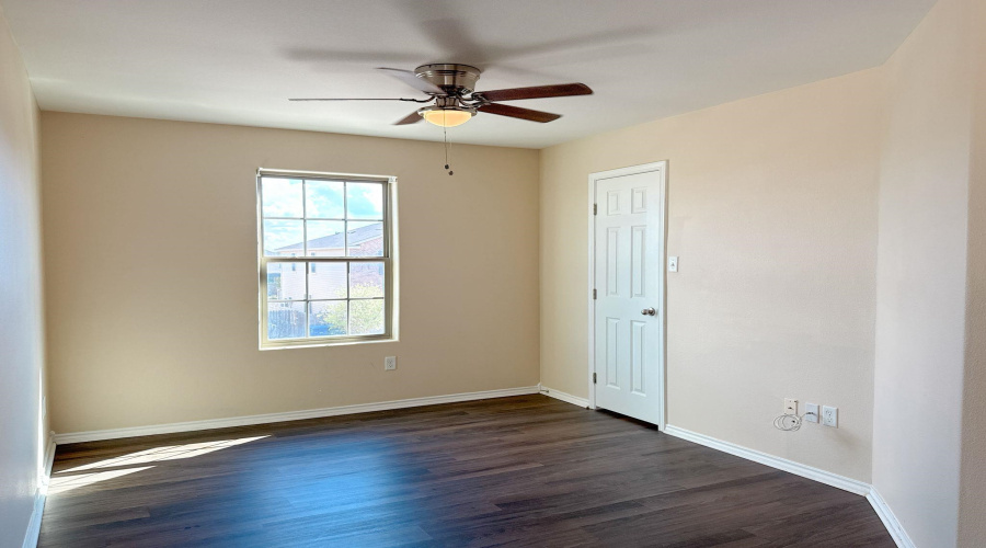 11312 Basque Dr, Laredo, Texas 78045, 3 Bedrooms Bedrooms, 6 Rooms Rooms,2 BathroomsBathrooms,Residential,For Sale,11312 Basque Dr,20254317