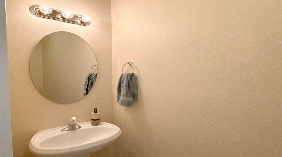 11312 Basque Dr, Laredo, Texas 78045, 3 Bedrooms Bedrooms, 6 Rooms Rooms,2 BathroomsBathrooms,Residential,For Sale,11312 Basque Dr,20254317