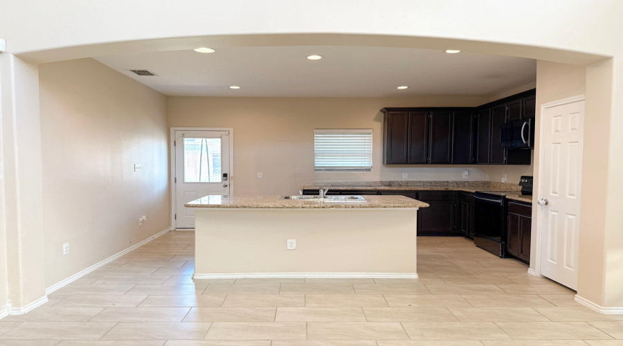 11312 Basque Dr, Laredo, Texas 78045, 3 Bedrooms Bedrooms, 6 Rooms Rooms,2 BathroomsBathrooms,Residential,For Sale,11312 Basque Dr,20254317