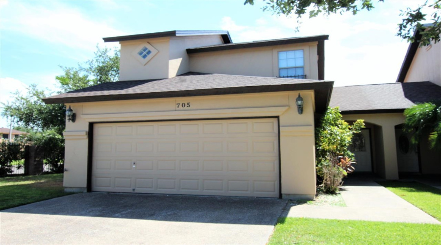 510 Shiloh Dr, Laredo, Texas 78045, 3 Bedrooms Bedrooms, 5 Rooms Rooms,2 BathroomsBathrooms,Residential,For Rent,510 Shiloh Dr,20254320
