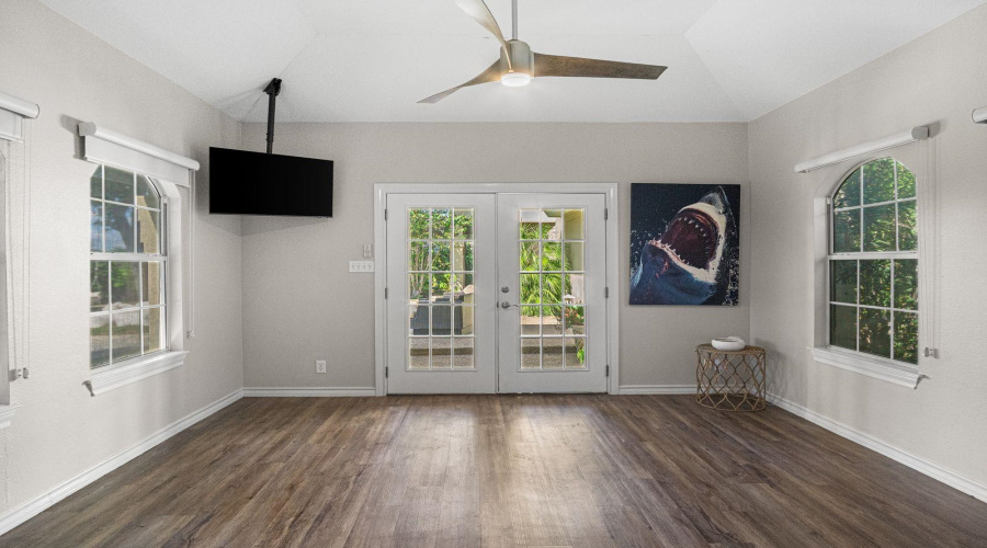 2120 Bermuda Dr, Laredo, Texas 78045, 5 Bedrooms Bedrooms, 6 Rooms Rooms,5 BathroomsBathrooms,Residential,For Sale,2120 Bermuda Dr,20254537