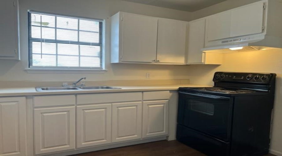 3114 Rosario St, Laredo, Texas 78043, 1 Bedroom Bedrooms, 3 Rooms Rooms,1 BathroomBathrooms,Residential,For Rent,3114 Rosario St,20254538