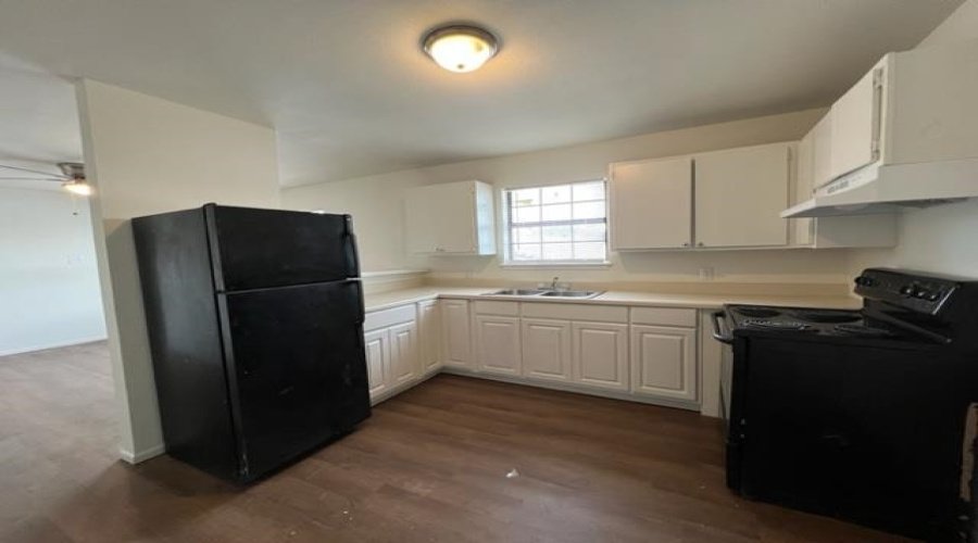 3114 Rosario St, Laredo, Texas 78043, 1 Bedroom Bedrooms, 3 Rooms Rooms,1 BathroomBathrooms,Residential,For Rent,3114 Rosario St,20254538