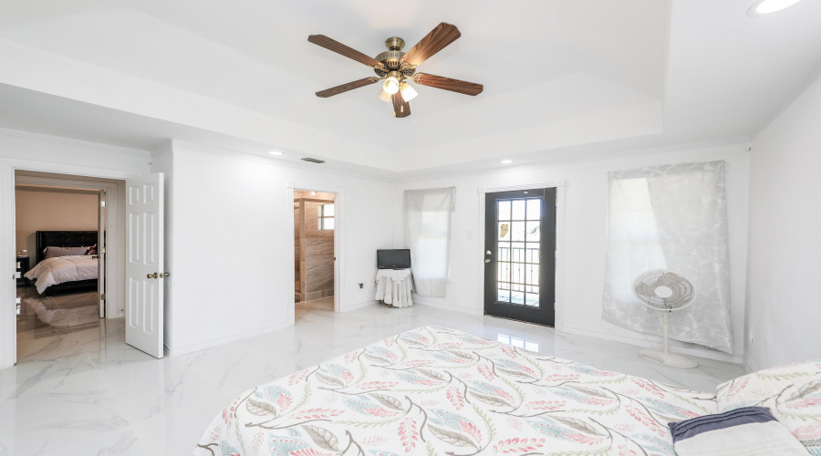 129 North Ave, Laredo, Texas 78045, 4 Bedrooms Bedrooms, 8 Rooms Rooms,4 BathroomsBathrooms,Residential,For Sale,129 North Ave,20254540