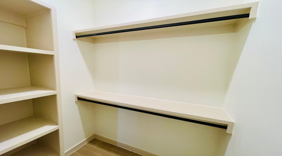 3903 Aguascallentes Dr, LAREDO, Texas 78046-0000, 4 Bedrooms Bedrooms, 6 Rooms Rooms,2 BathroomsBathrooms,Residential,For Sale,3903 Aguascallentes Dr,20254543