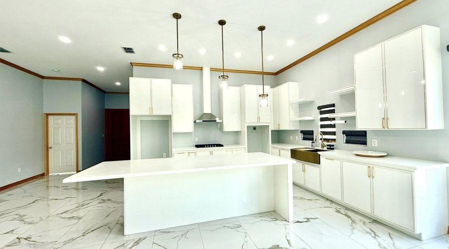 412 Soubirous Rd, Laredo, Texas 78045, 3 Bedrooms Bedrooms, 6 Rooms Rooms,2 BathroomsBathrooms,Residential,For Sale,412 Soubirous Rd,20254545