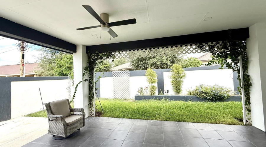 412 Soubirous Rd, Laredo, Texas 78045, 3 Bedrooms Bedrooms, 6 Rooms Rooms,2 BathroomsBathrooms,Residential,For Sale,412 Soubirous Rd,20254545