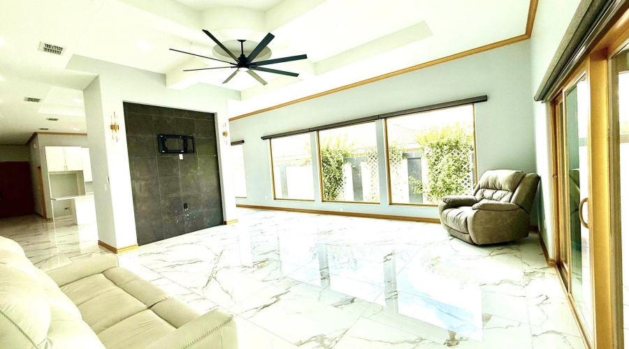 412 Soubirous Rd, Laredo, Texas 78045, 3 Bedrooms Bedrooms, 6 Rooms Rooms,2 BathroomsBathrooms,Residential,For Sale,412 Soubirous Rd,20254545