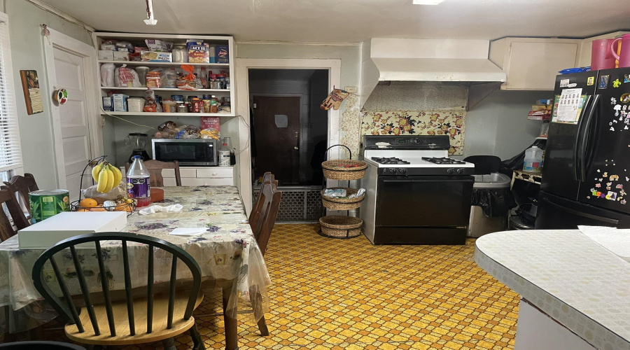 707 Sanders Ave, Laredo, Texas 78040, 2 Bedrooms Bedrooms, 5 Rooms Rooms,1 BathroomBathrooms,Residential,For Sale,707 Sanders Ave,20254549