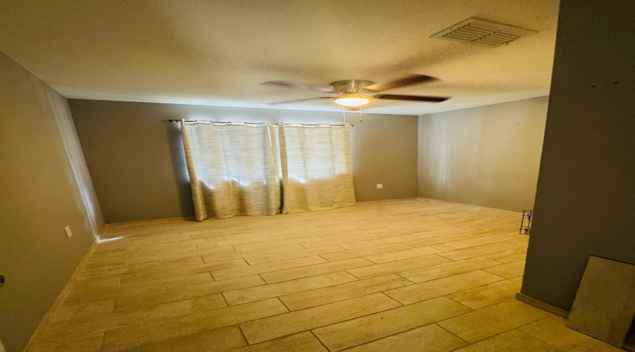 112 Mirasol Dr, Laredo, Texas 78043, 3 Bedrooms Bedrooms, 5 Rooms Rooms,2 BathroomsBathrooms,Residential,For Rent,112 Mirasol Dr,20254550