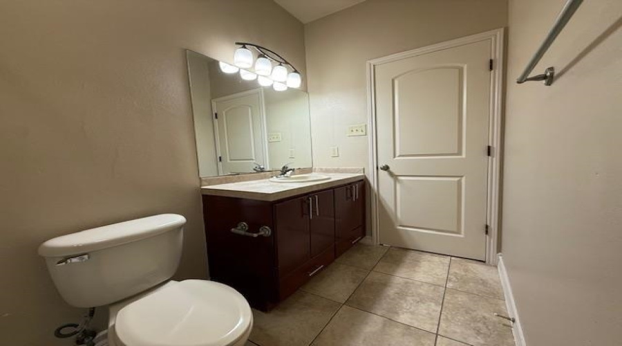 710 Alta Vista Dr, Laredo, Texas 78041, 2 Bedrooms Bedrooms, 4 Rooms Rooms,2 BathroomsBathrooms,Residential,For Rent,710 Alta Vista Dr,20254557