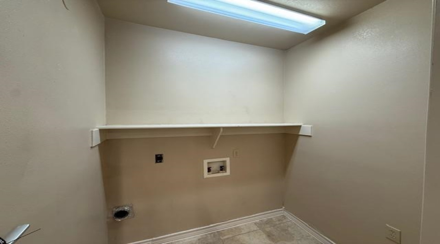 710 Alta Vista Dr, Laredo, Texas 78041, 2 Bedrooms Bedrooms, 4 Rooms Rooms,2 BathroomsBathrooms,Residential,For Rent,710 Alta Vista Dr,20254557