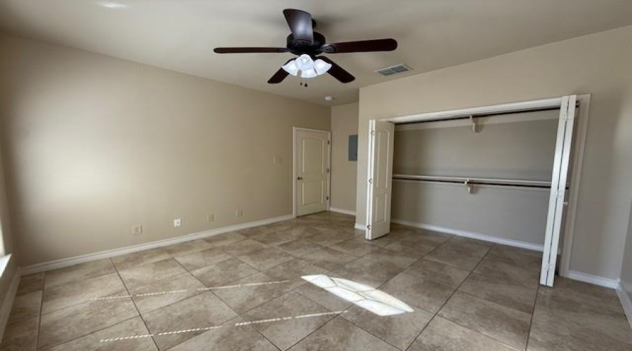 710 Alta Vista Dr, Laredo, Texas 78041, 2 Bedrooms Bedrooms, 4 Rooms Rooms,2 BathroomsBathrooms,Residential,For Rent,710 Alta Vista Dr,20254557