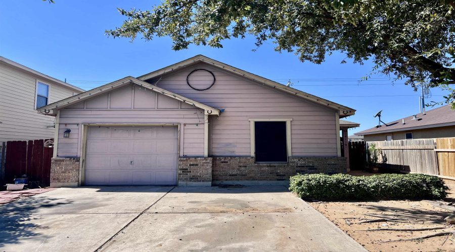 14119 Fawn Dr, Laredo, Texas 78045, 4 Bedrooms Bedrooms, 6 Rooms Rooms,2 BathroomsBathrooms,Residential,For Rent,14119 Fawn Dr,20254564