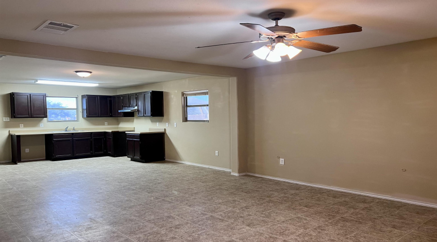 14119 Fawn Dr, Laredo, Texas 78045, 4 Bedrooms Bedrooms, 6 Rooms Rooms,2 BathroomsBathrooms,Residential,For Rent,14119 Fawn Dr,20254564