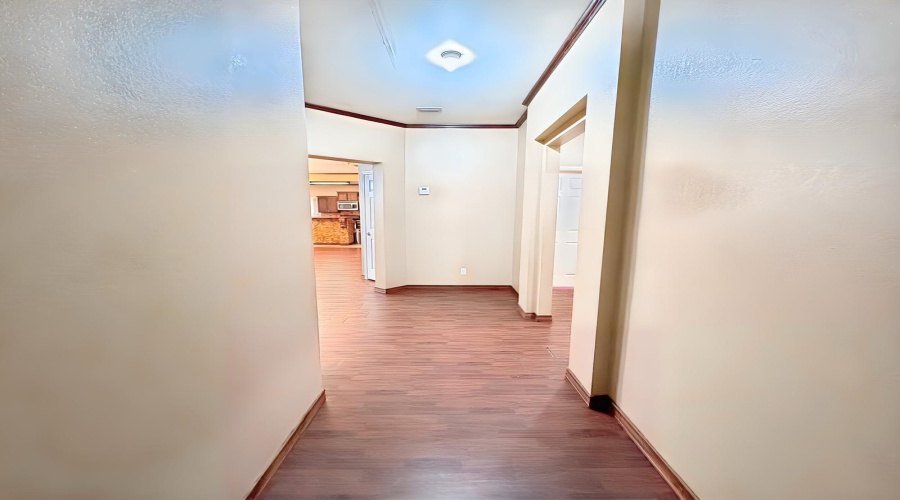 9010 Yale St, LAREDO, Texas 78045, 3 Bedrooms Bedrooms, 4 Rooms Rooms,2 BathroomsBathrooms,Residential,For Sale,9010 Yale St,20254565