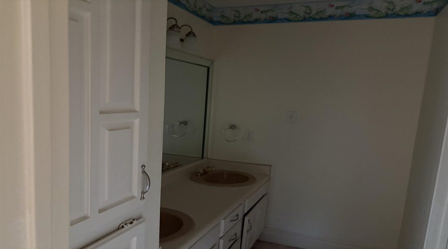 511 Martens Rd, LAREDO, Texas 78041, 3 Bedrooms Bedrooms, 7 Rooms Rooms,4 BathroomsBathrooms,Residential,For Sale,511 Martens Rd,20254566